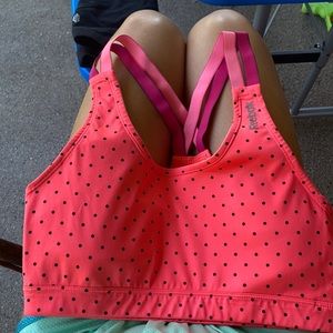 Reebok play dry bra